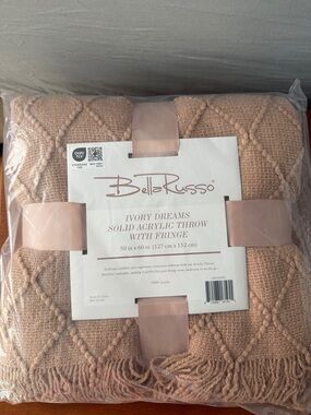 BellaRusso Ivory Dreams Acrylic Throw with Fringe - Ivory